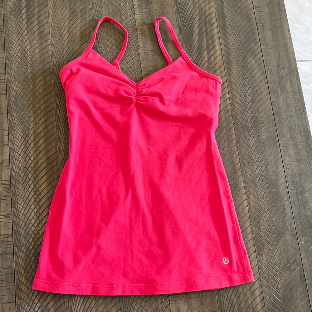 Lululemon tank top
